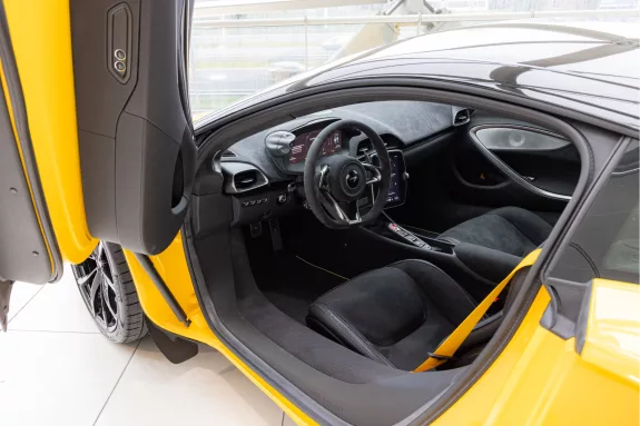 McLaren Artura 3.0 V6 Plug-in | 680pk | Volcano Yellow | Black Pack | Performance | – Foto 3