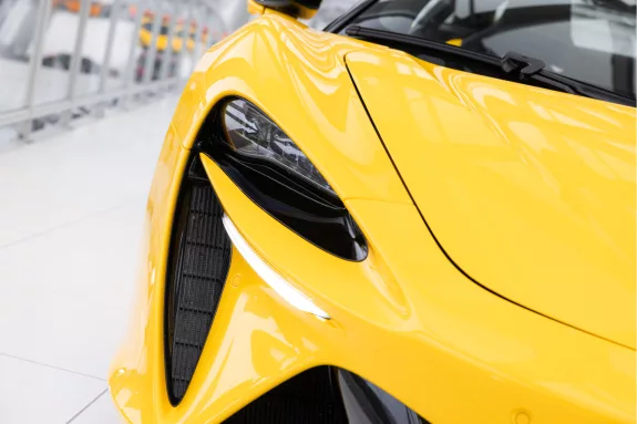 McLaren Artura 3.0 V6 Plug-in | 680pk | Volcano Yellow | Black Pack | Performance | – Foto 29