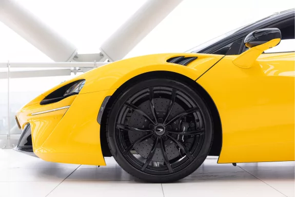 McLaren Artura 3.0 V6 Plug-in | 680pk | Volcano Yellow | Black Pack | Performance | – Foto 31