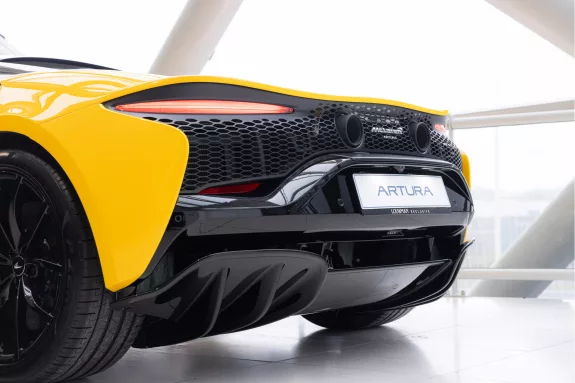 McLaren Artura 3.0 V6 Plug-in | 680pk | Volcano Yellow | Black Pack | Performance | – Foto 37