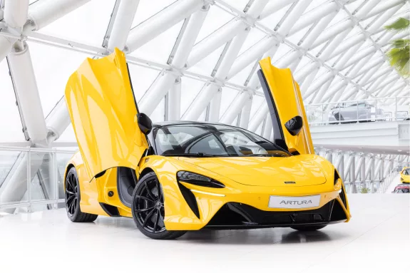 McLaren Artura 3.0 V6 Plug-in | 680pk | Volcano Yellow | Black Pack | Performance | – Foto 38