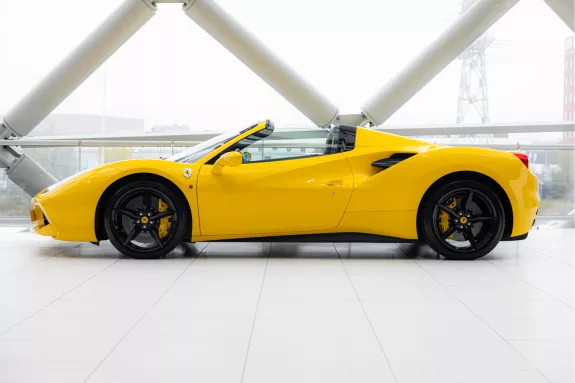 Ferrari 488 3.9 Spider HELE | Giallo Modena | Lift | Goldrake | Carbon Led Steering – Foto 28