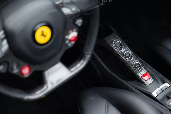 Ferrari 488 3.9 Spider HELE | Giallo Modena | Lift | Goldrake | Carbon Led Steering – Foto 47