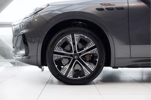 Maserati Grecale AWD Folgore 105kWh Climate Package Plus | 360 Surround View Camera | Panorama Sunroof | – Foto 33